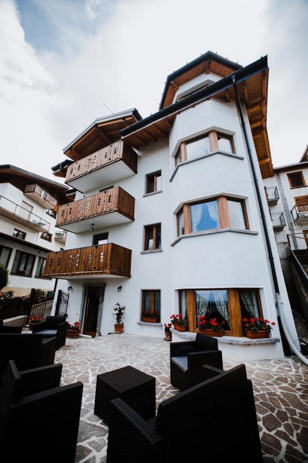 Zambla Alta Atelier Della Montagna Bed & Breakfast エクステリア 写真