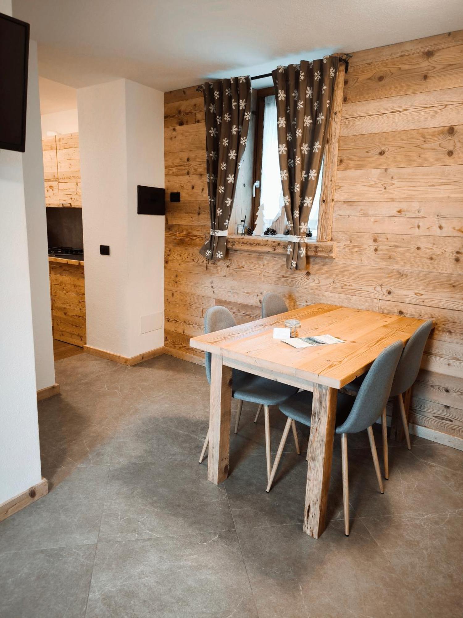 Zambla Alta Atelier Della Montagna Bed & Breakfast エクステリア 写真