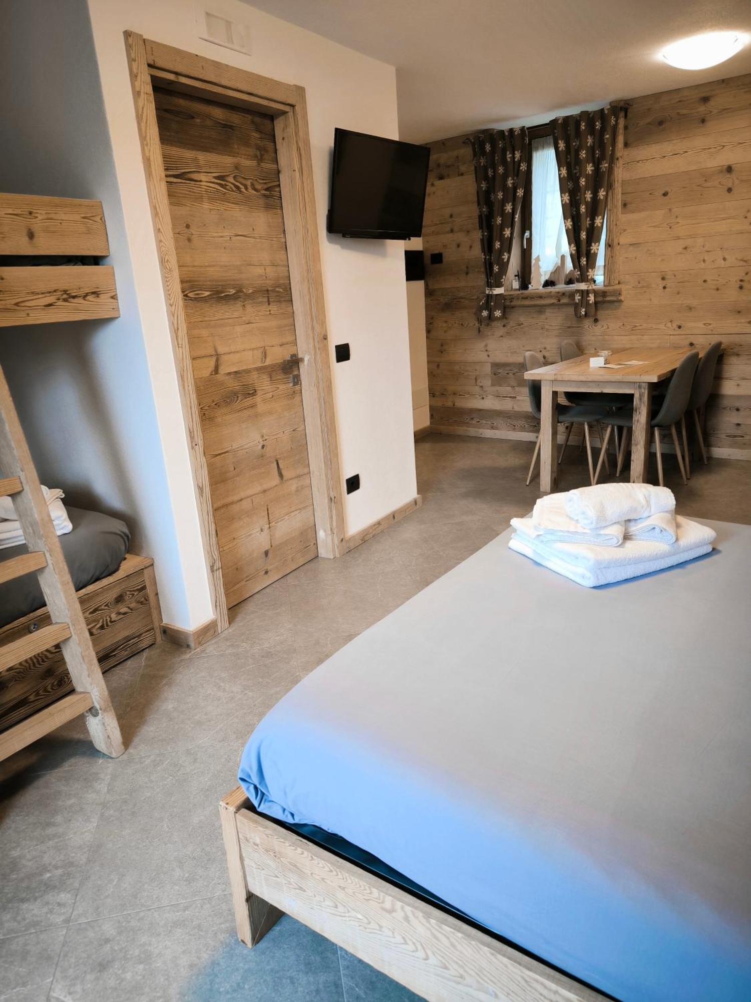 Zambla Alta Atelier Della Montagna Bed & Breakfast エクステリア 写真